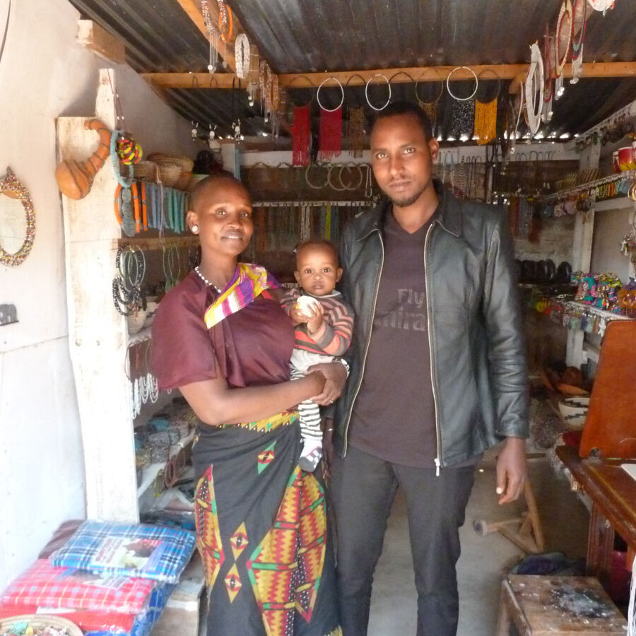 nyumbayetu-artigianato-africa-tanzania-theresia