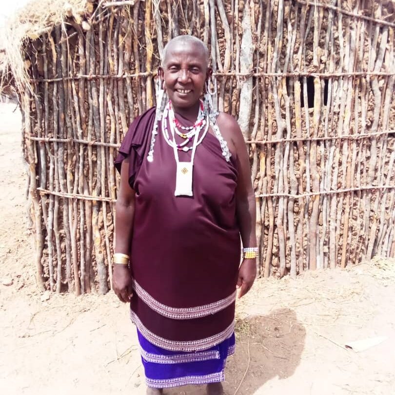 nyumbayetu-artigianato-africa-tanzania-ester nyumbayetu-artigianato-africa-tanzania-ester
