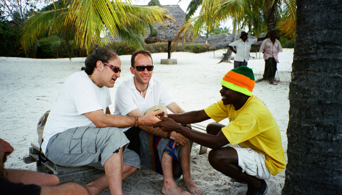 nyumbayetu-artigianato-africa-tanzania-babele