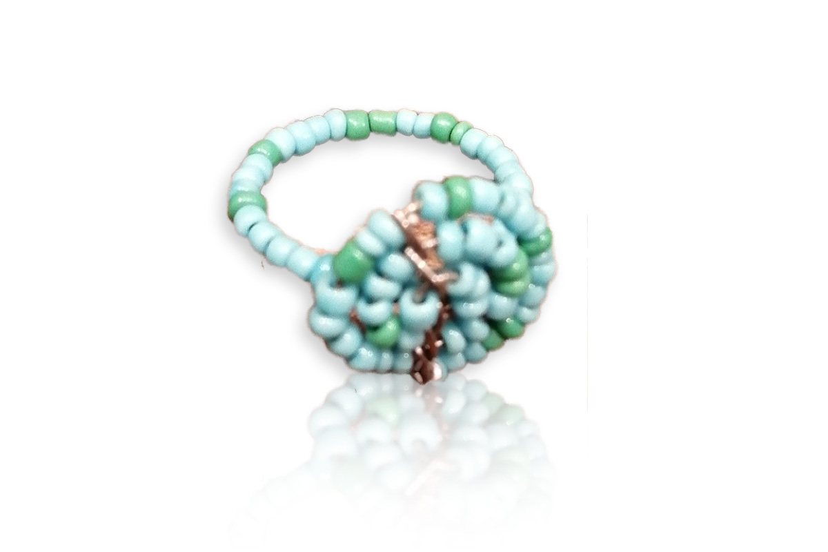 Anelli di perline con fiore